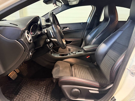 Mercedes-Benz A200 14 of 19