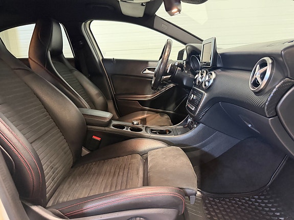 Mercedes-Benz A200 11 of 19