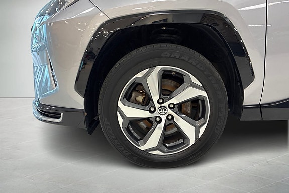 Toyota RAV4 15 of 18