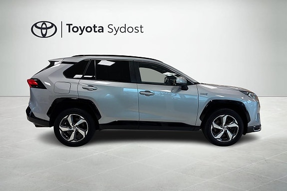 Toyota RAV4 16 of 18