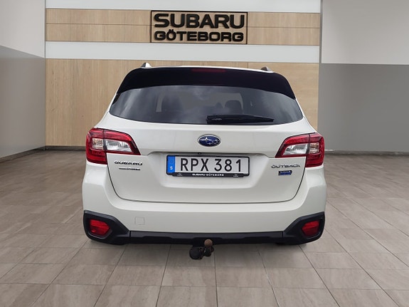 Subaru Outback 4 of 18