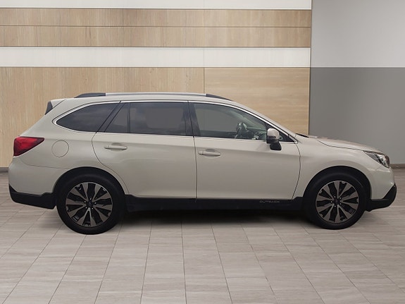 Subaru Outback 6 of 18