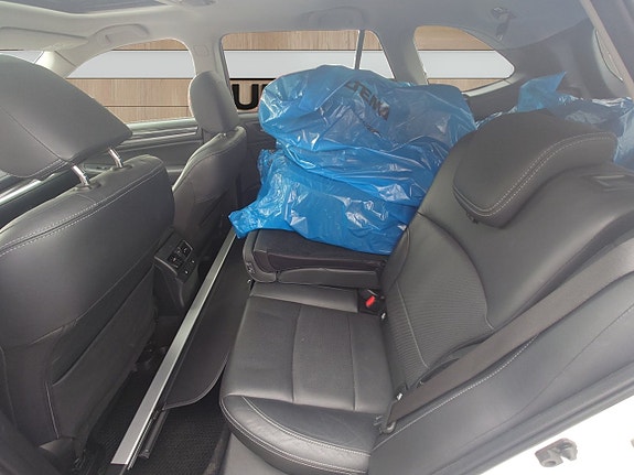 Subaru Outback 10 of 18