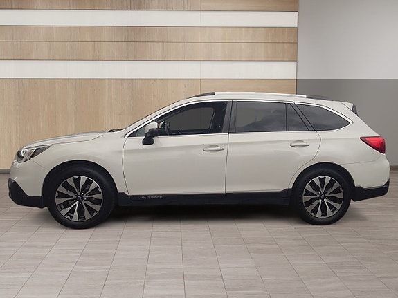 Subaru Outback 2 of 18