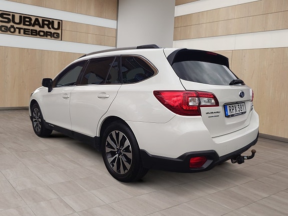 Subaru Outback 3 of 18