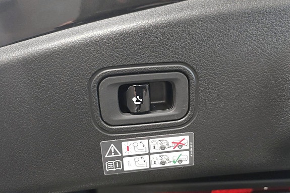 Mercedes-Benz CLE300 15 of 15