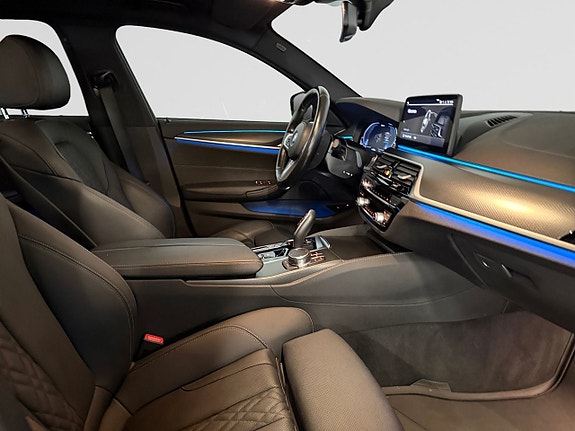 BMW 530e 15 of 21