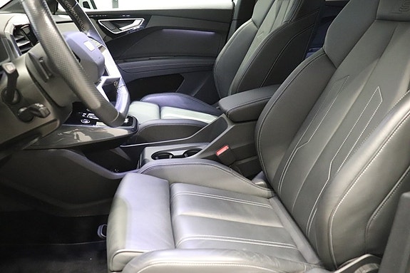 Audi Q4 e-tron 8 of 12