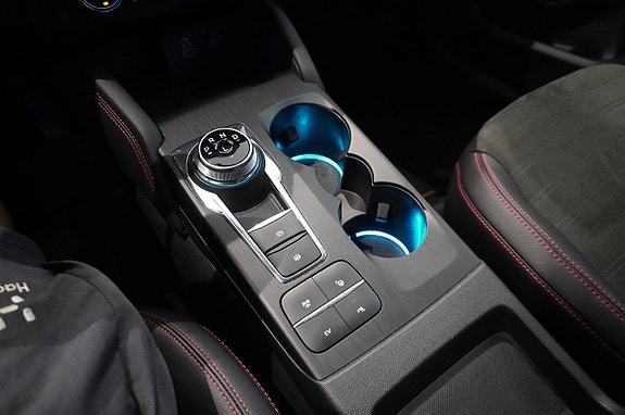 Ford Kuga 9 of 11