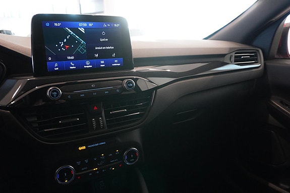 Ford Kuga 7 of 11