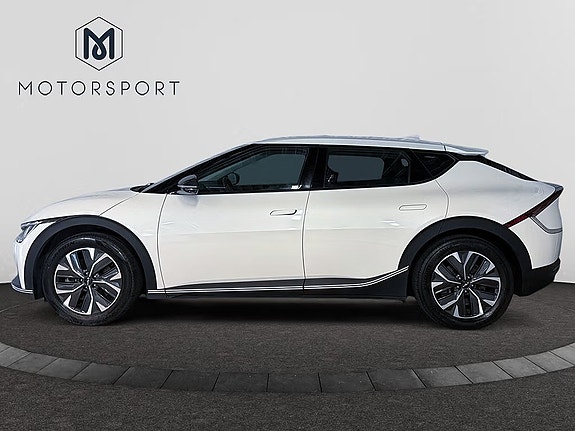 Kia EV6 3 of 25
