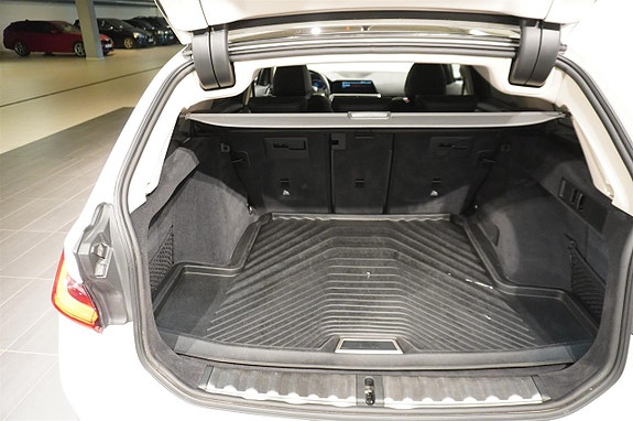 BMW 320d 11 of 12