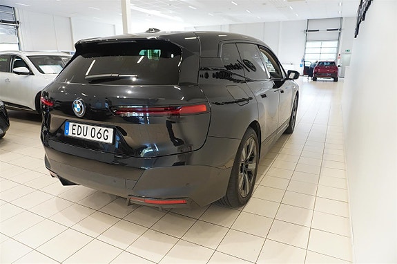 BMW iX 7 of 22