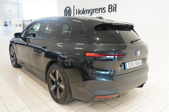 BMW iX 5 of 22