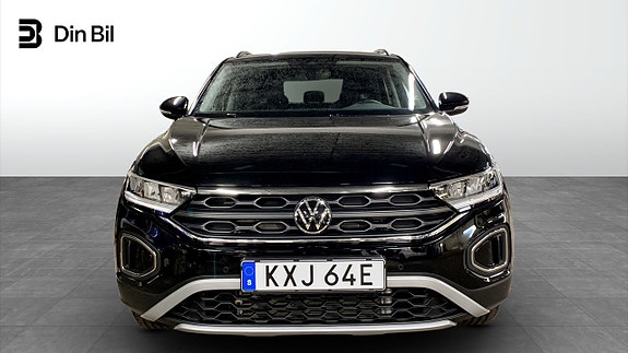 Volkswagen T-Roc 4 of 12