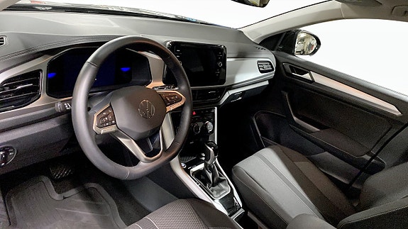 Volkswagen T-Roc 7 of 12