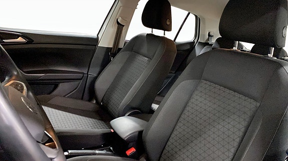 Volkswagen T-Cross 8 of 12