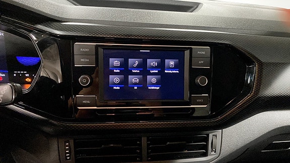 Volkswagen T-Cross 9 of 12