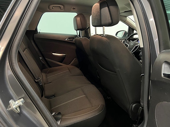 Opel Astra 18 of 22