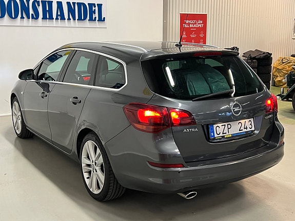 Opel Astra 9 of 22