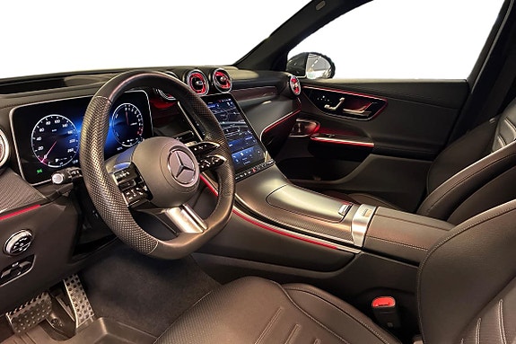 Mercedes-Benz GLC300 e 7 of 27
