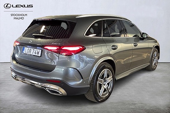 Mercedes-Benz GLC300 e 4 of 27