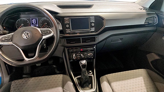 Volkswagen T-Cross 10 of 13
