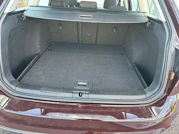 Volkswagen Golf VII 7 of 8
