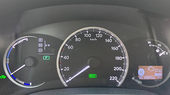 Lexus CT200h 15 of 17