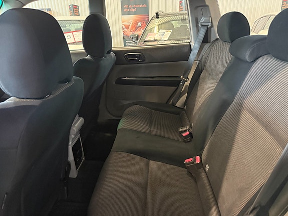 Subaru Forester 9 of 12
