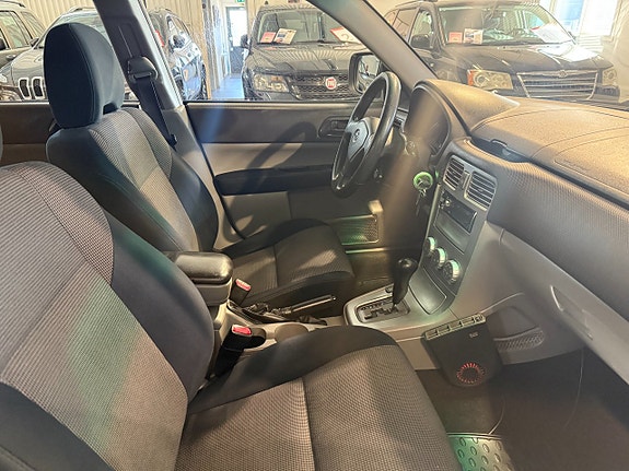 Subaru Forester 10 of 12