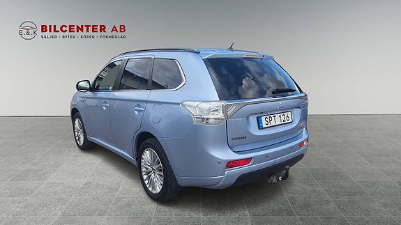 Mitsubishi Outlander 3 of 19