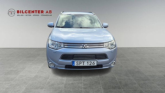 Mitsubishi Outlander 8 of 19
