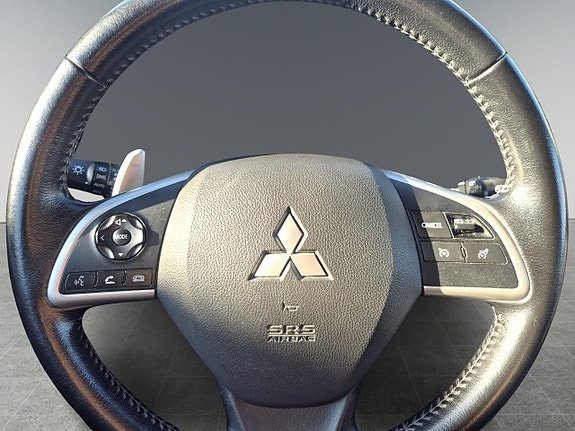 Mitsubishi Outlander 12 of 19