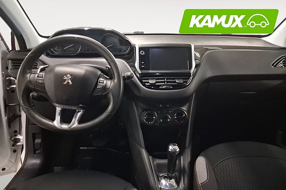 Peugeot 208 10 of 19