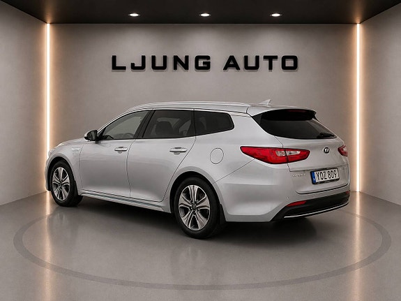 Kia Optima 4 of 26