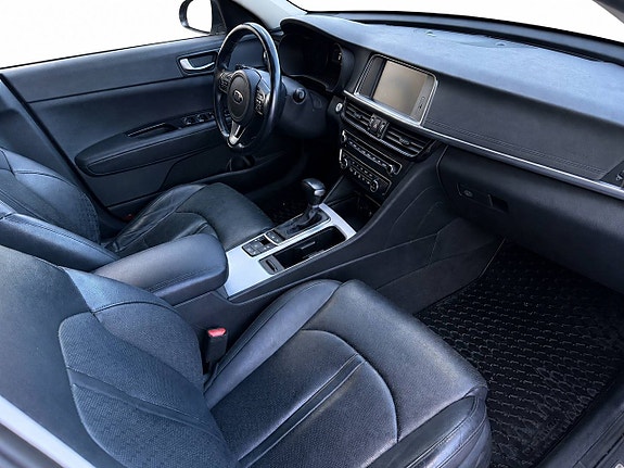 Kia Optima 11 of 26