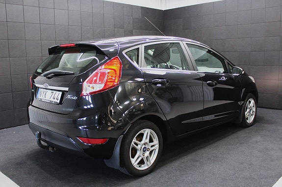 Ford Fiesta 6 of 14