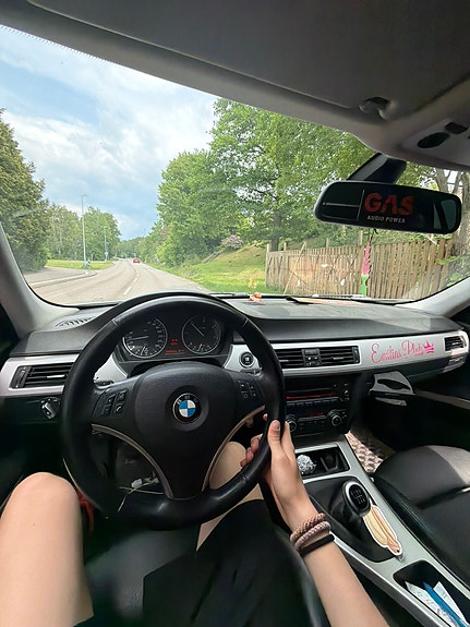 BMW 320d 9 of 11