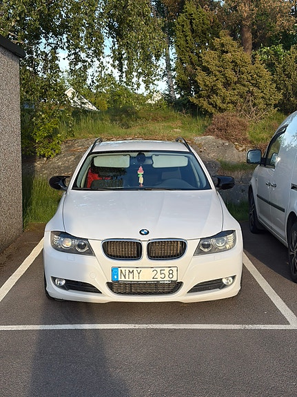 BMW 320d 11 of 11