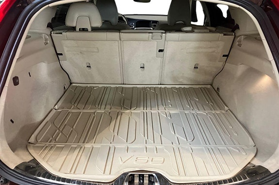 Volvo V60 Cross Country 12 of 21