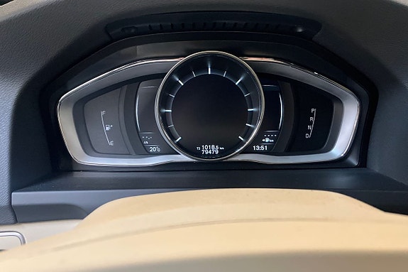 Volvo V60 Cross Country 16 of 21