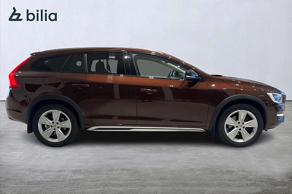Volvo V60 Cross Country 18 of 21