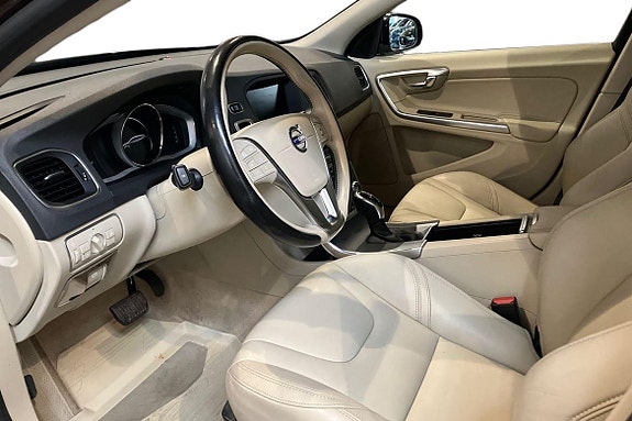 Volvo V60 Cross Country 14 of 21