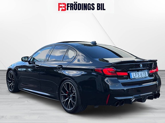 BMW M5 3 of 27