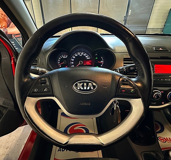 Kia Picanto 17 of 21