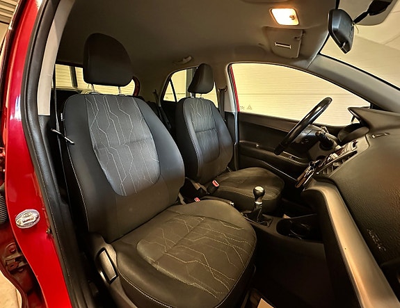 Kia Picanto 13 of 21