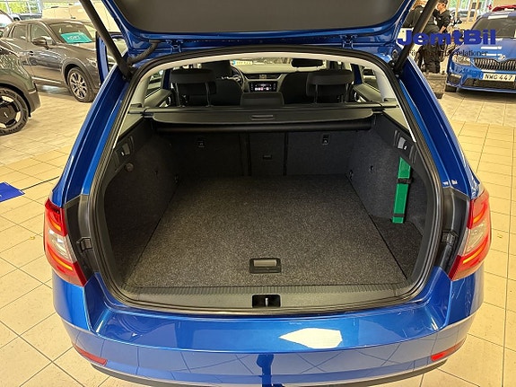 Skoda Octavia 14 of 16