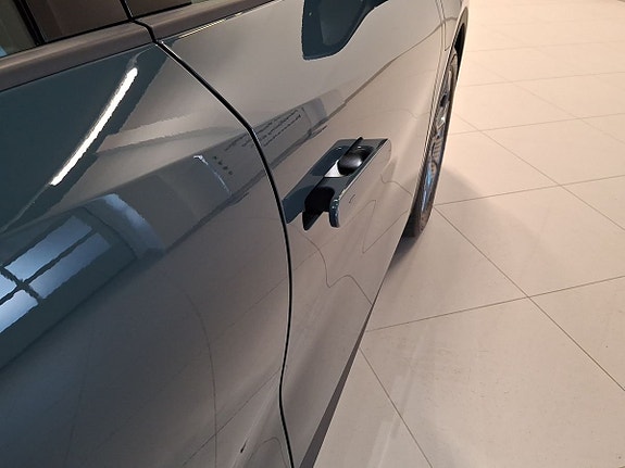 Cupra Raval 25 of 26
