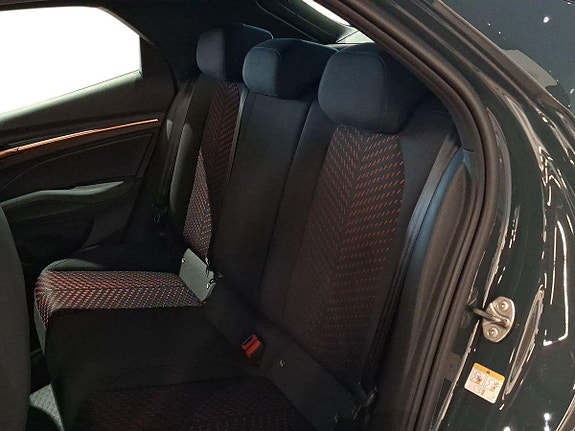 Cupra Raval 22 of 26